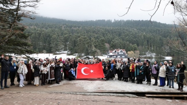 BEYKOZLU KADINLAR 5 ARALIK KADIN HAKLARI GÜNÜ’NDE DOĞAYLA KUCAKLAŞTI