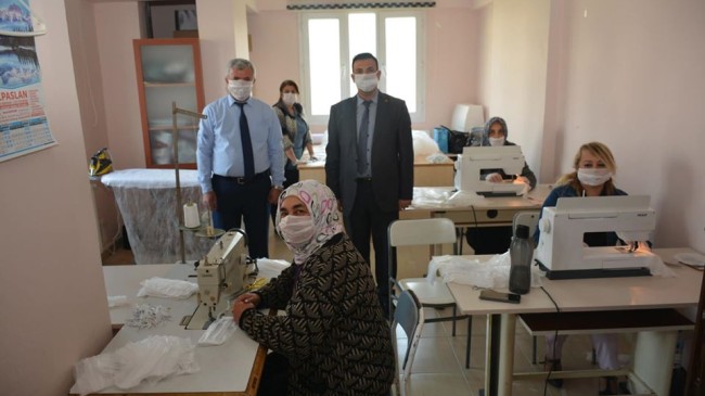 Beykoz Halk Eğitim Merkezi’nden Maske Üretimi