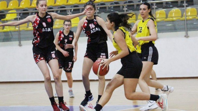 BEYKOZ’UN BASKETÇİ KIZLARI YİNE ÇOŞTU! 77-48