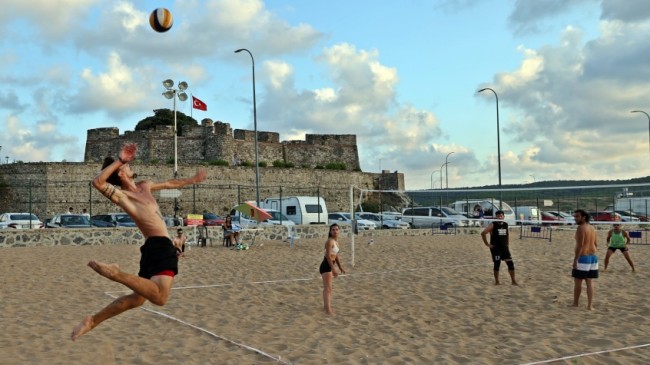 Plaj Voleybolunun Kalbi Riva’da Atıyor